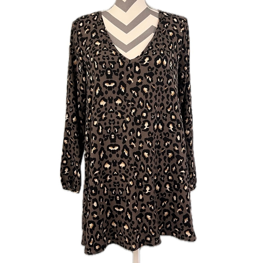 Leopard Print Tunic Blouse Size S Oversized V-Neck Long Sleeve Boho Casual - Picture 2 of 10